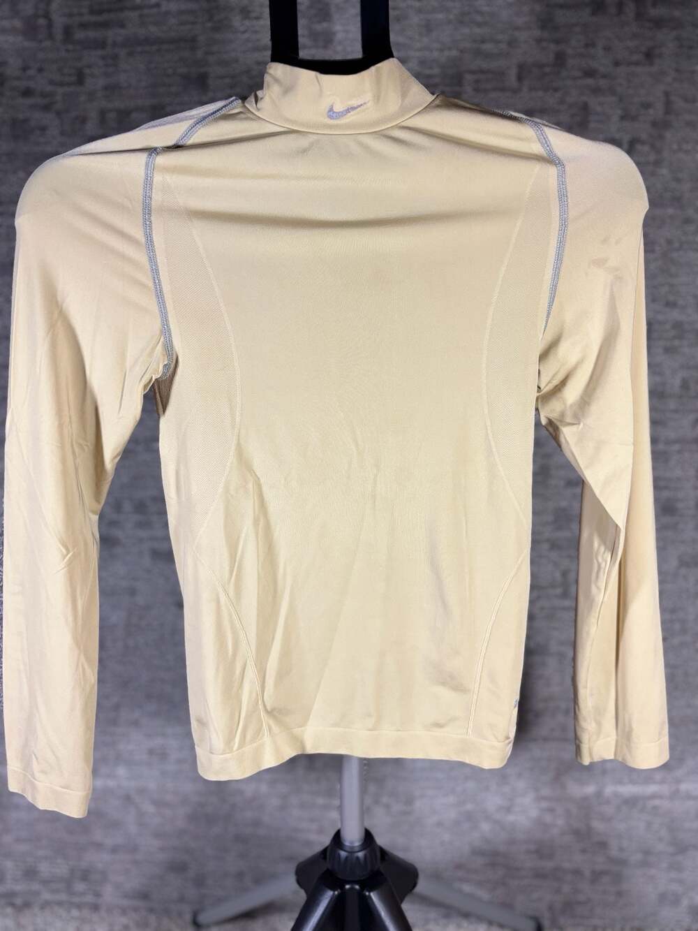 Nike Pro Team Seamless Performance Apparel Long Sleeve Mock Neck Base Layer 147